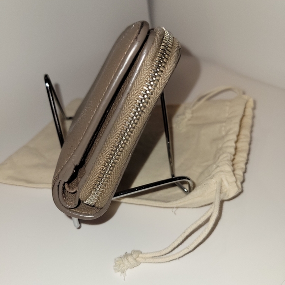 EUC Yves Saint Laurent (YSL) Compact Wallet Tan - Picture 2 of 7